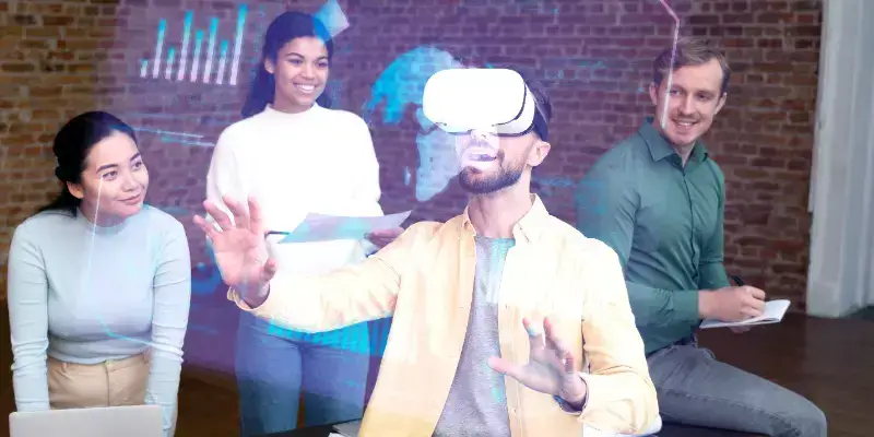 CREATIVE AR/VR